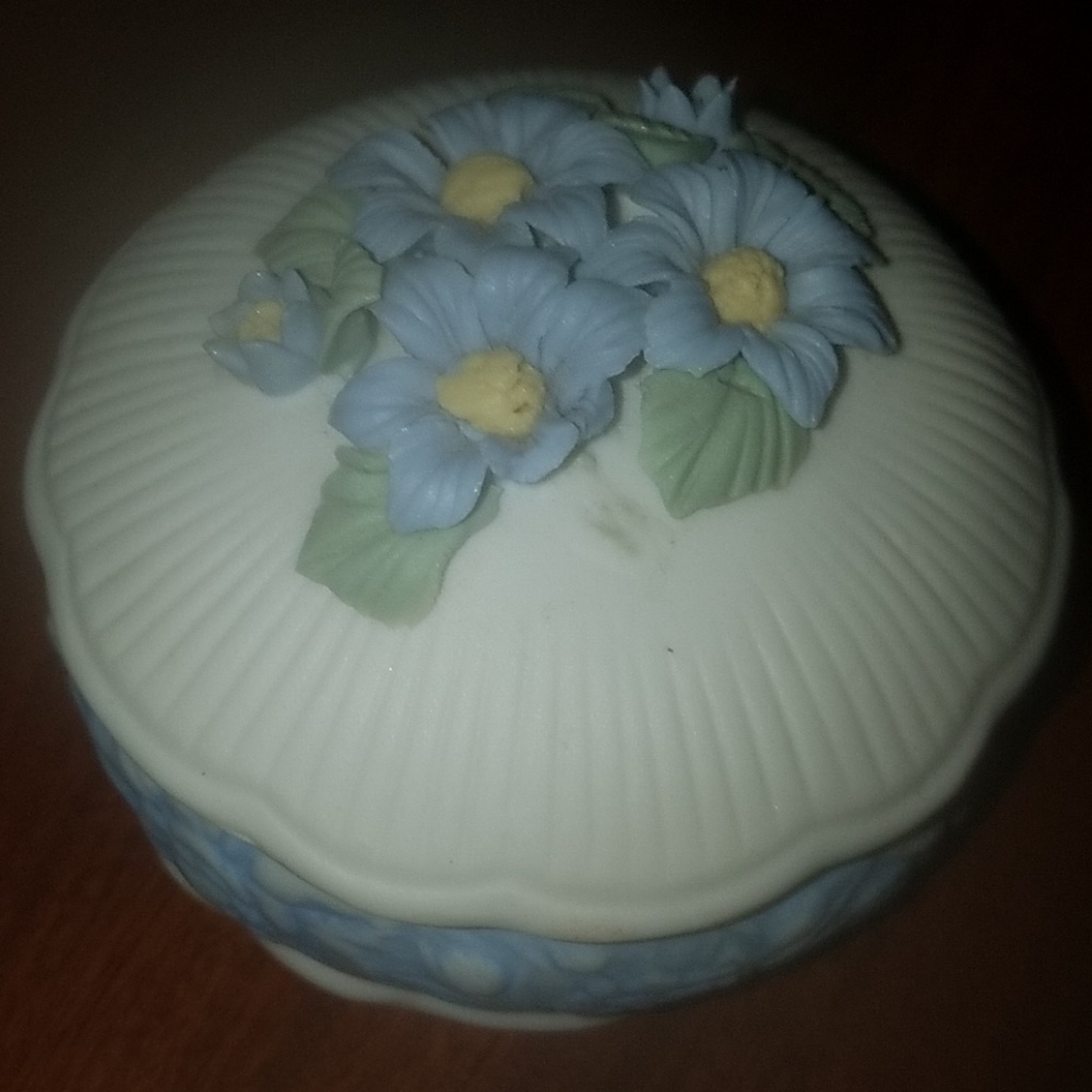 Hermitage Pottery Jewelry Box